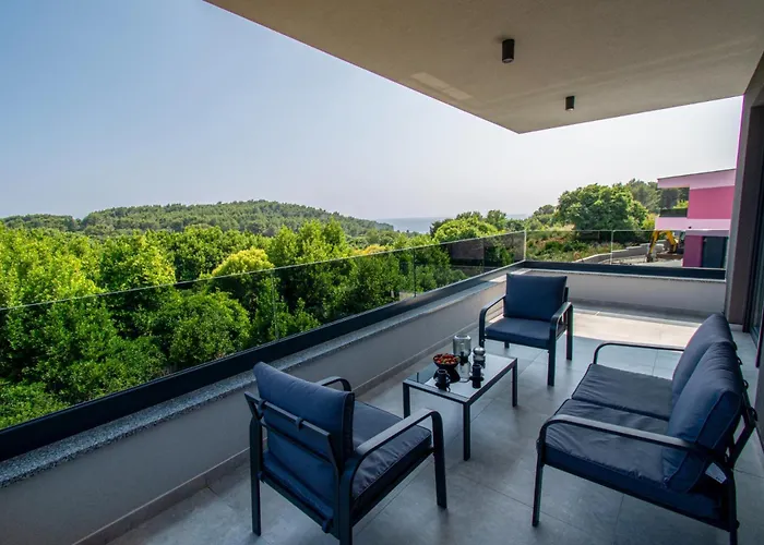 Villa Delecto Sea View Kamenjak, Premantura- By Istrabook *