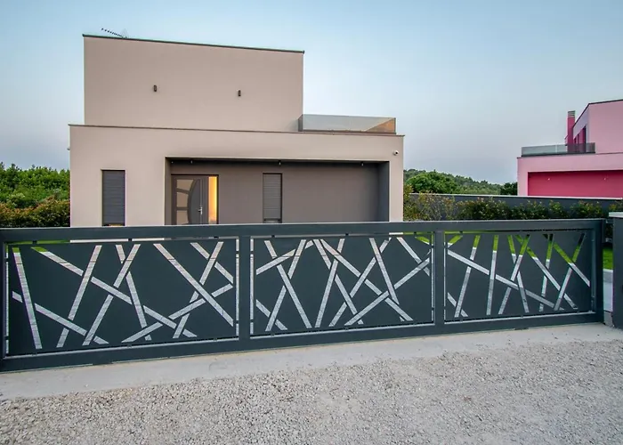 Villa Delecto Sea View Kamenjak, Premantura- By Istrabook *